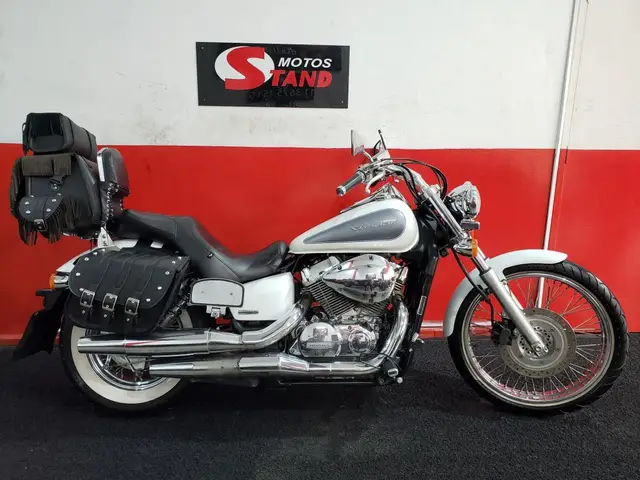 Carro Honda Shadow 2012 VT 750