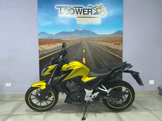Carro Honda CB 300F Twister 2024 (ABS)