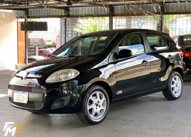 Carro Fiat Palio 2015 Attractive 1.0 Evo (Flex)