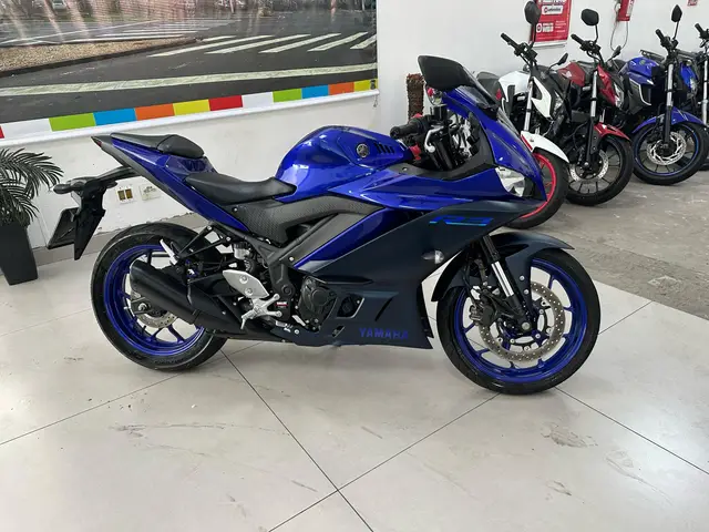 Carro Yamaha YZF R3 2024 ABS