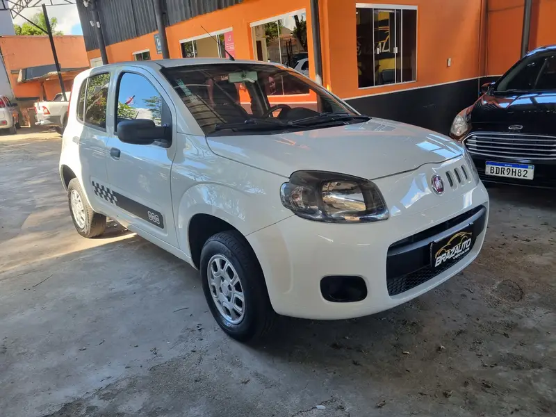 Fiat Uno Vivace 1.0 8V (Flex) 4p