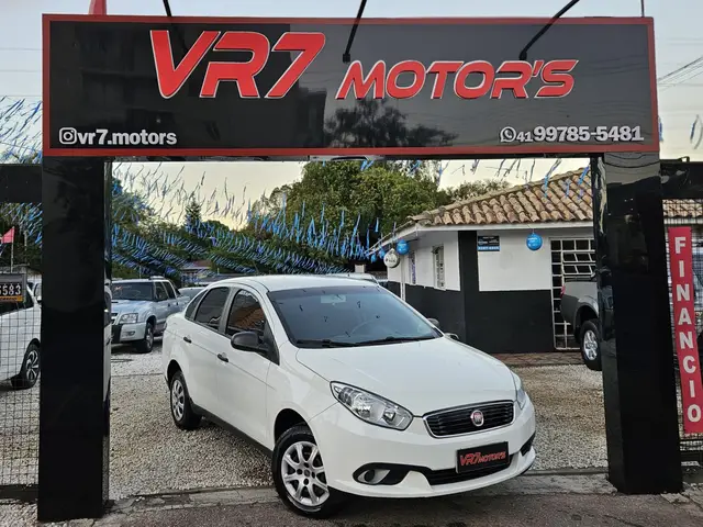 Carro Fiat Grand Siena 2018 Attractive 1.0 (Flex)