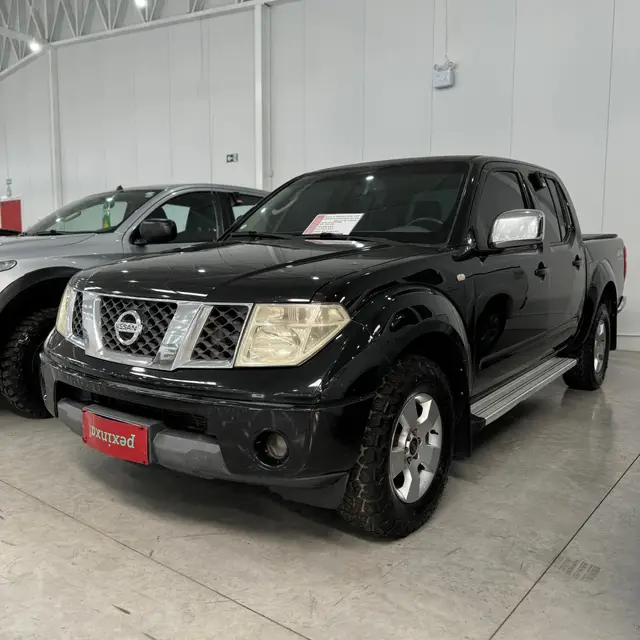 Carro Nissan Frontier 2008 SEL 4x4 2.5 16V (cab. dupla) (aut)
