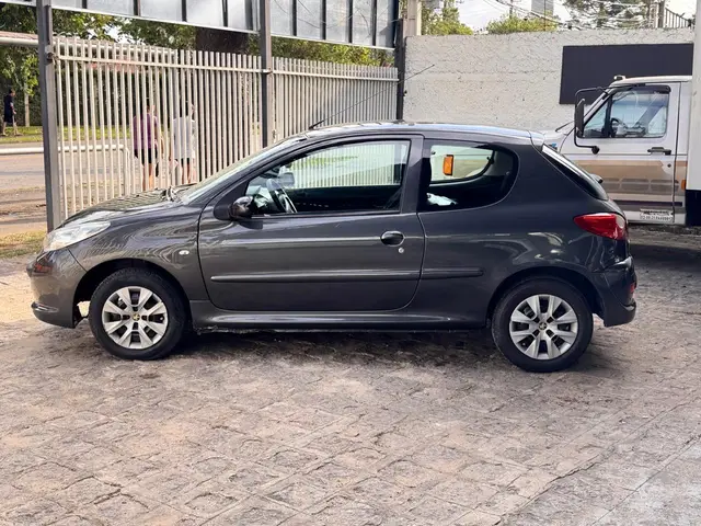 Carro Peugeot 207 2009 Hatch XR 1.4 8V (flex) 2p