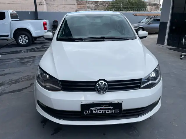 Carro Volkswagen Voyage 2014 1.6 VHT (Flex)