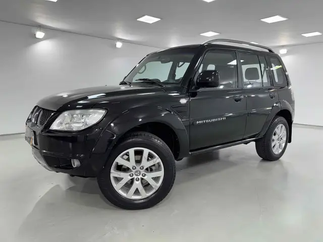 Carro Mitsubishi Pajero TR4 2012 2.0 16V 4x2 (Flex)
