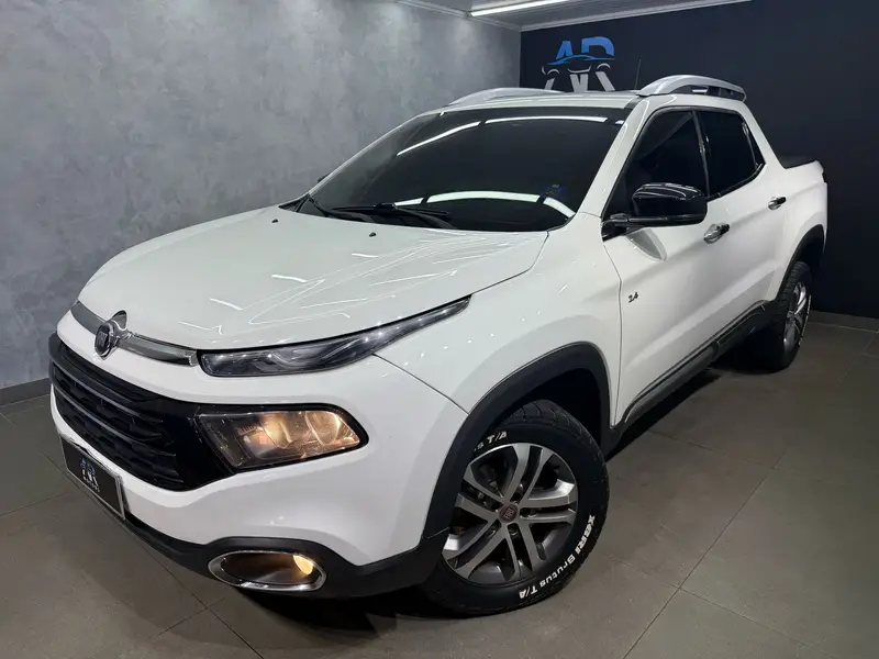 Fiat Toro Volcano 2.4 AT9 4x2 (Flex)