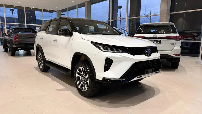 Toyota SW4 Diamond  2.8 Turbodiesel 4x4 (Aut.)