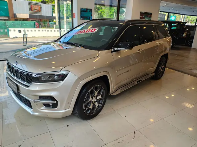 Carro Jeep Commander 2023 Overland 1.3 T270