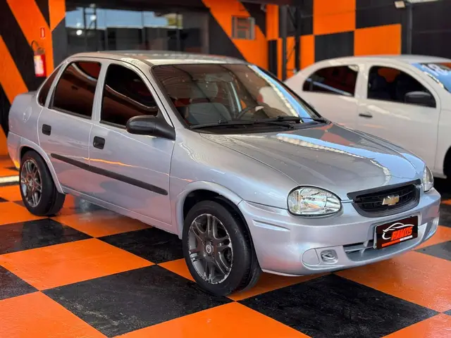 Carro Chevrolet Classic 2010 Life 1.0 VHCE (Flex)