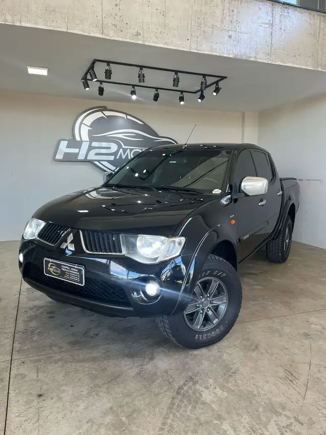 Carro Mitsubishi L200 Triton Sport 2009 L 200 Triton HPE 4x4 3.2 (aut) (CD)