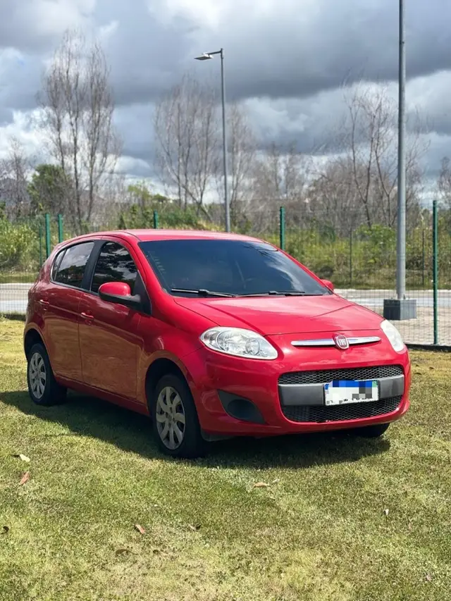 Carro Fiat Palio 2015 Attractive 1.0 Evo (Flex)