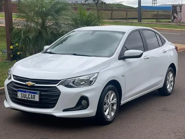 Carro Chevrolet Onix Plus 2023 LT 1.0