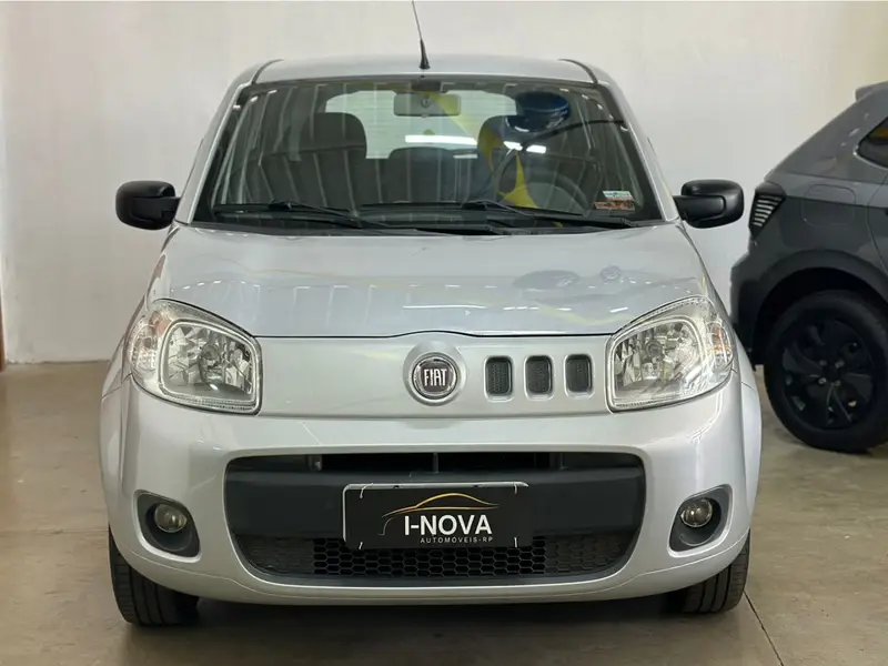 Fiat Uno Vivace 1.0 8V (Flex) 4p