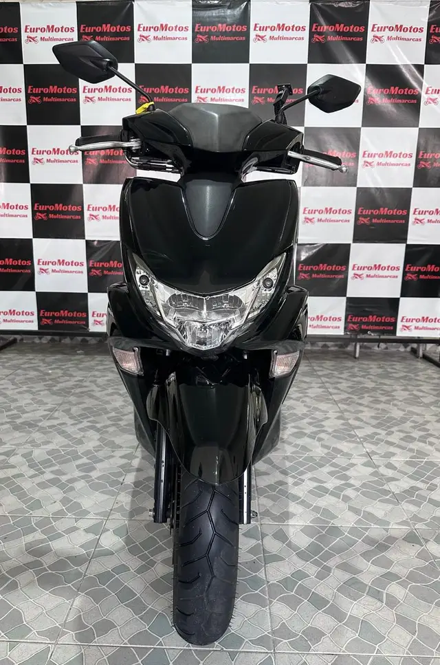 Moto Yamaha Fluo 2024 ABS