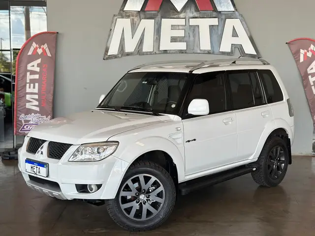 Carro Mitsubishi Pajero TR4 2014 2.0 16V 4x2 (Flex) (Aut)
