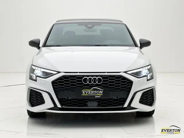 Carro Audi A3 Sportback 2024 Perf. Black 2.0 S-tron.(Híb.)