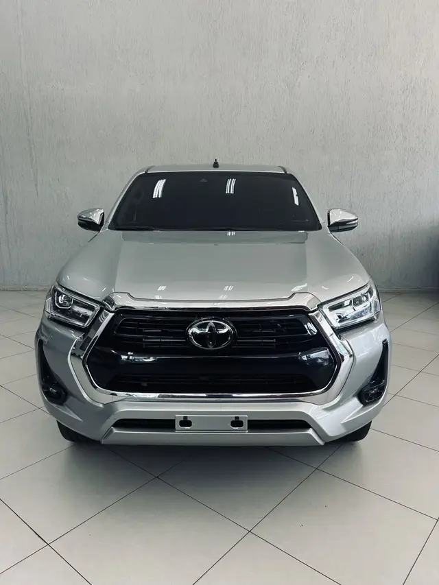 Carro Toyota Hilux Cabine Dupla 2021 SRX 2.8 TDI CD 4x4 (Aut)