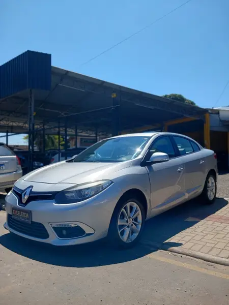 Carro Renault Fluence 2015 2.0 16V Privilege X-Tronic (Flex)