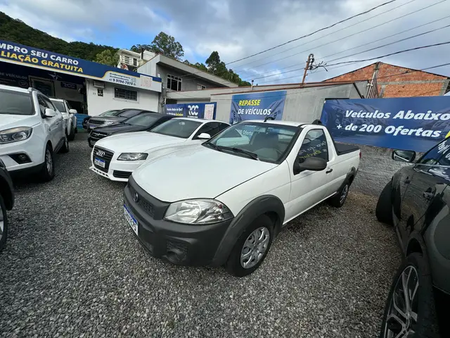 Carro Fiat Strada 2016 Working 1.4 (Flex)