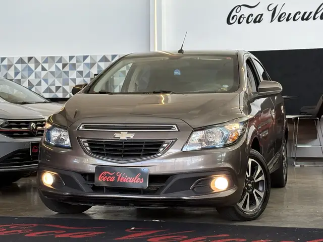 Carro Chevrolet Onix 2014 HATCH LTZ 1.4 8V FlexPower 5p Mec.