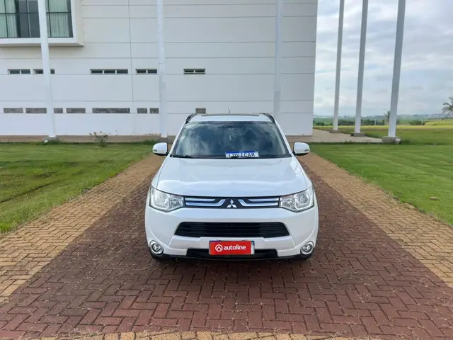 Carro Mitsubishi Outlander 2015 2.0 16V CVT