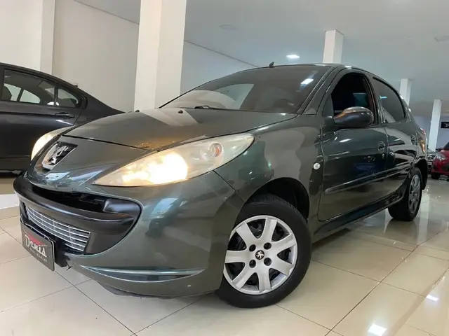 Carro Peugeot 207 2011 Hatch XR 1.4 8V (flex) 4p