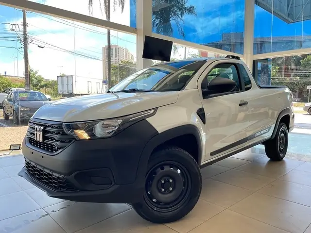 Carro Fiat Strada 2025 Endurance 1.3 Flex 8V CS