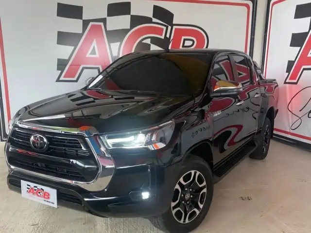 Carro Toyota Hilux Cabine Dupla 2023 SRX 4x4 2.8 Diesel