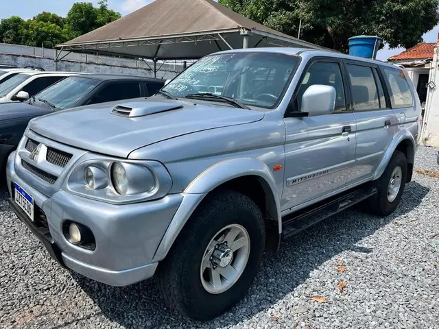 Carro Mitsubishi Pajero Sport 2004 4x4  2.8