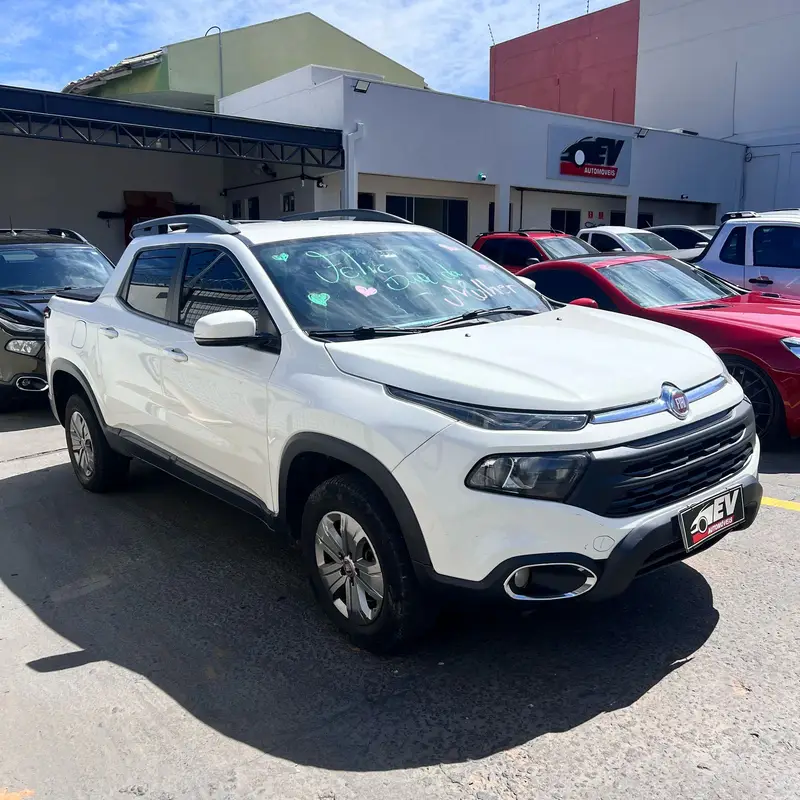 Fiat Toro Freedom 1.8 AT6 4x2 (Flex)