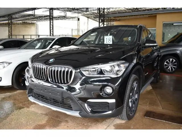 BMW X1 2.0 sDrive20i X-Line ActiveFlex