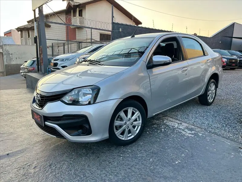 Toyota Etios Sedan X Plus 1.5 (Aut) (Flex)