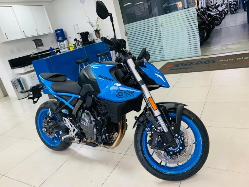 Suzuki GSX-8S 776 cc