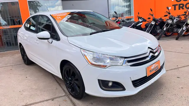 Carro Citroën C4 Lounge 2014 Tendance 2.0i (Aut)