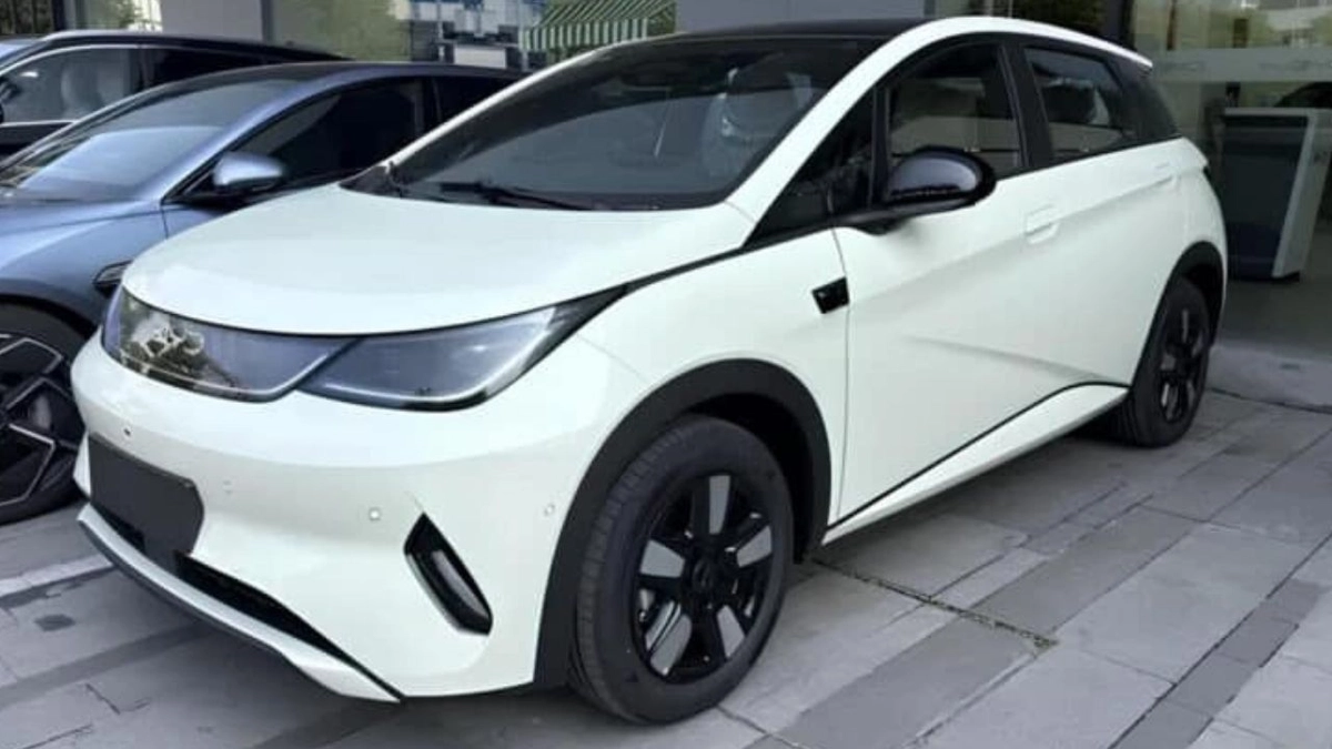 Hatch elétrico acaba de passar por atualização no visual e novidades nos equipamentos 