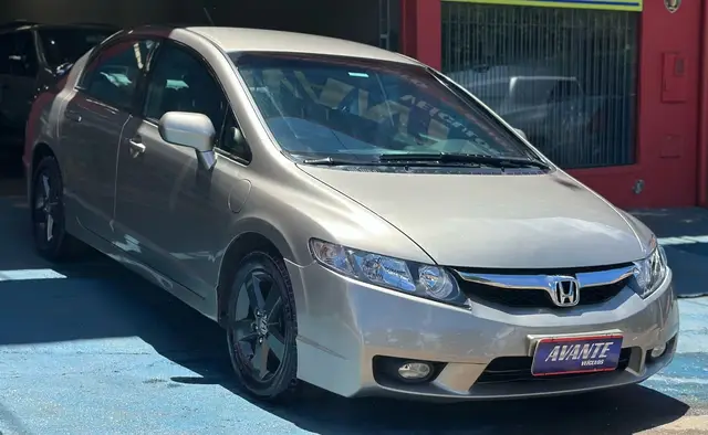 Carro Honda Civic 2010 New  LXL 1.8 16V (Flex)