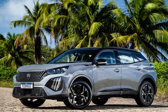 Carro Peugeot 2008 2025 GT 1.0 turbo