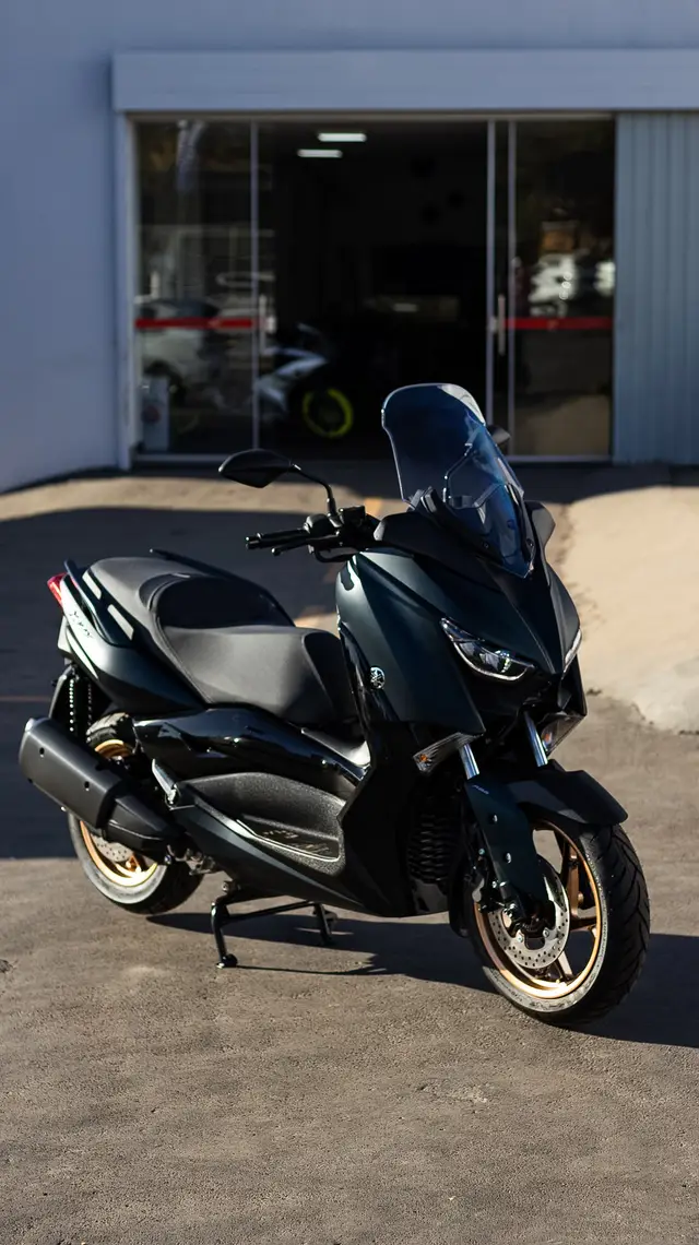 Carro Yamaha XMax 2025 250 Connected
