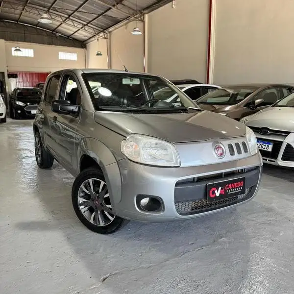 Carro Fiat Uno 2014 Vivace 1.0 8V (Flex) 2p