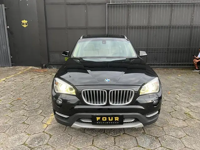 Carro BMW X1 2014 2.0 sDrive20i (Aut)