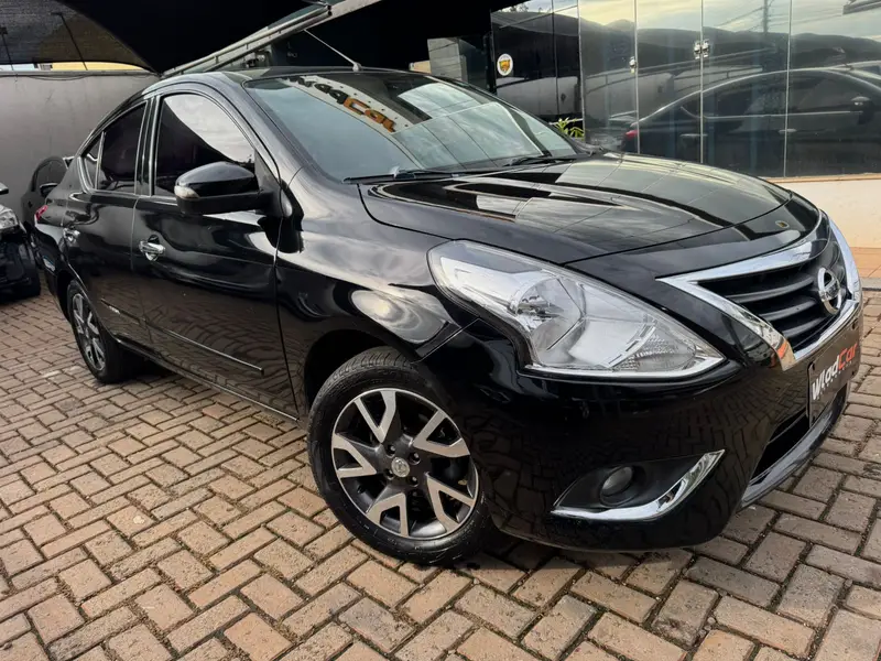 Nissan 1.6 16V Unique CVT (Flex)