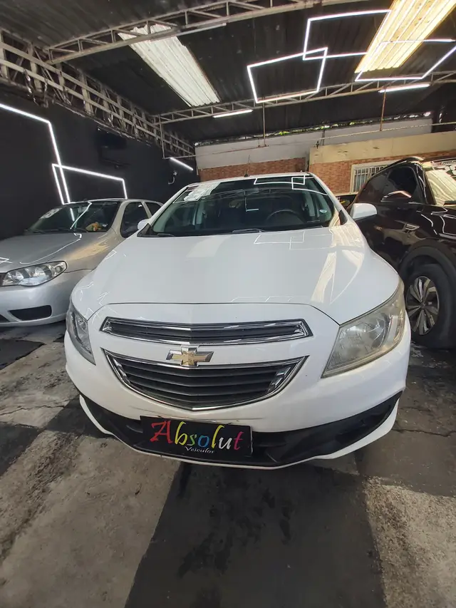 Carro Chevrolet Onix 2013 1.0 LT SPE/4