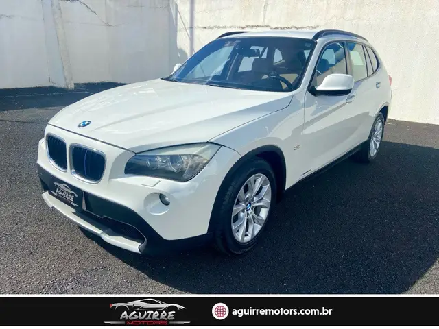 Carro BMW X1 2011 2.0 sDrive18i Top (Aut)