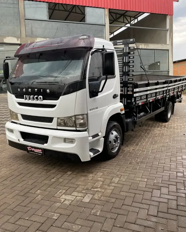 Carro Iveco Vertis 2013 HD 90V18