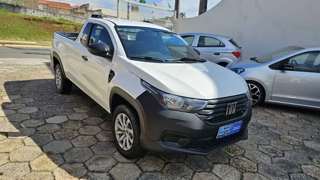 Carro Fiat Strada 2023 Endurance 1.4 Cabine Plus (Flex)