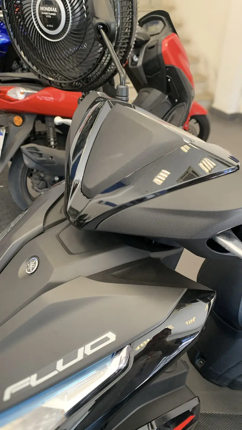 Yamaha Fluo ABS