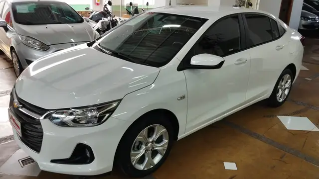 Carro Chevrolet Onix Plus 2024 LTZ 1.0 Turbo (Aut.)