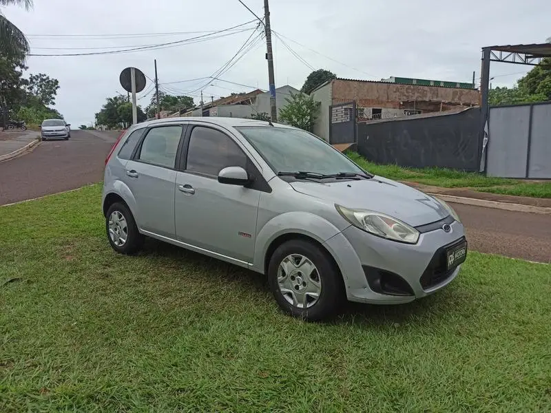 Ford Fiesta Hatch 1.6 (Flex)