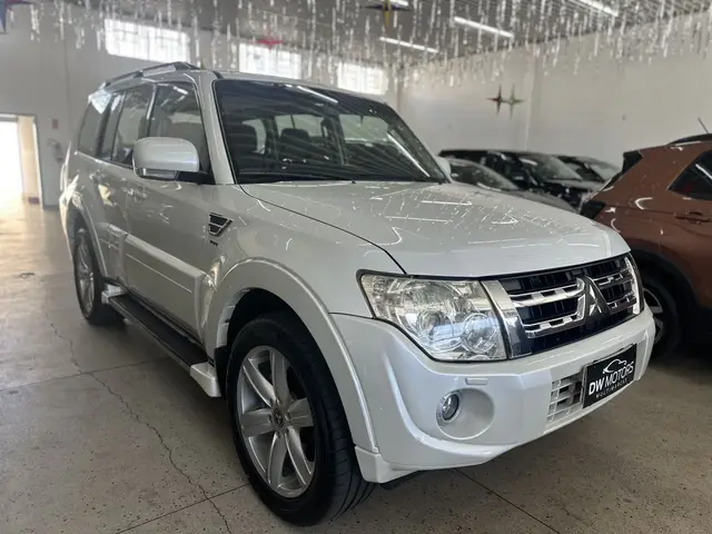 Carro Mitsubishi Pajero Full 2014 3.2 DI-D 5D HPE 4WD
